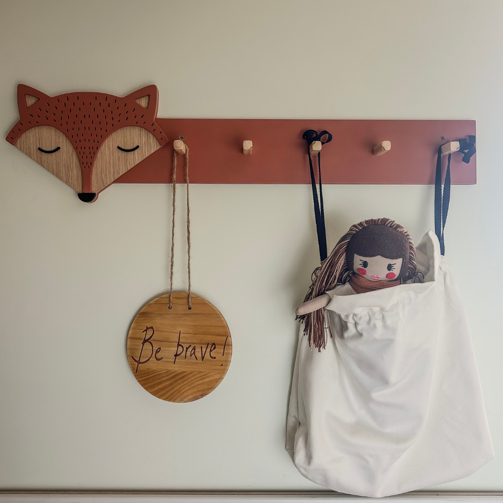 Repisa perchero zorro