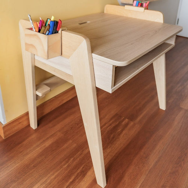 Mesa-de-arte-evolutiva-para-ninos-en-madera-Dadacticos-8