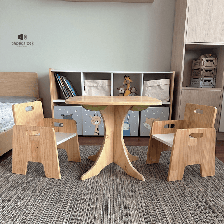 Mesa tipo árbol con sillas con brazos - Dadacticos